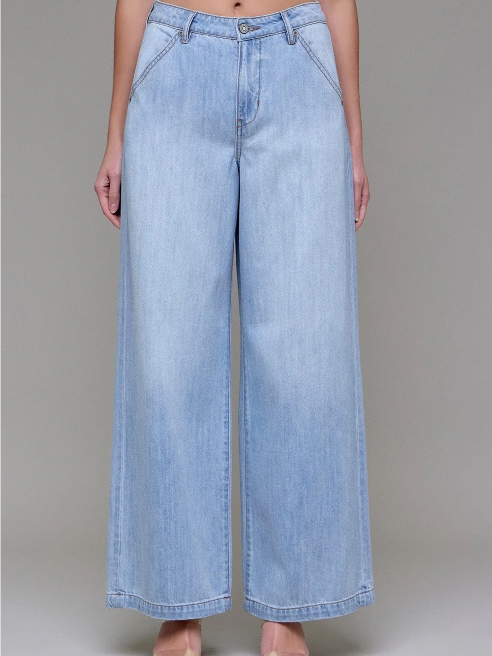 NWT Hidden Jeans Nori Wide Leg Trouser Denim Light Wash Size 31